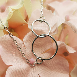 Interlocking Circle Necklace