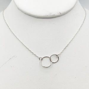 Interlocking Circle Necklace