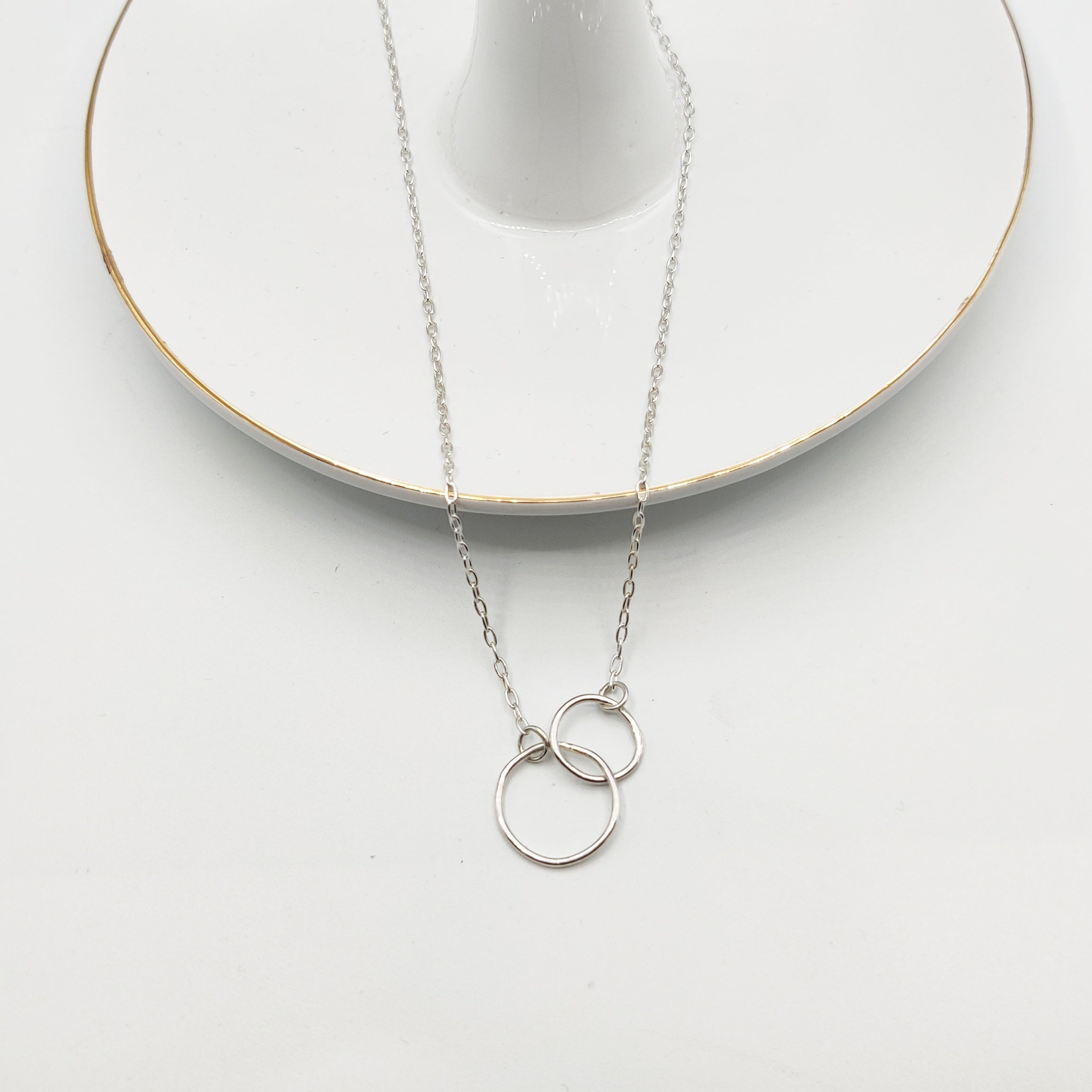 Interlocking Circle Necklace