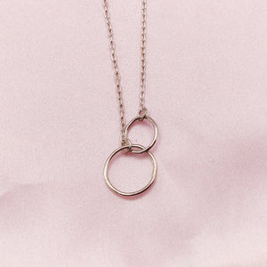 Interlocking Circle Necklace