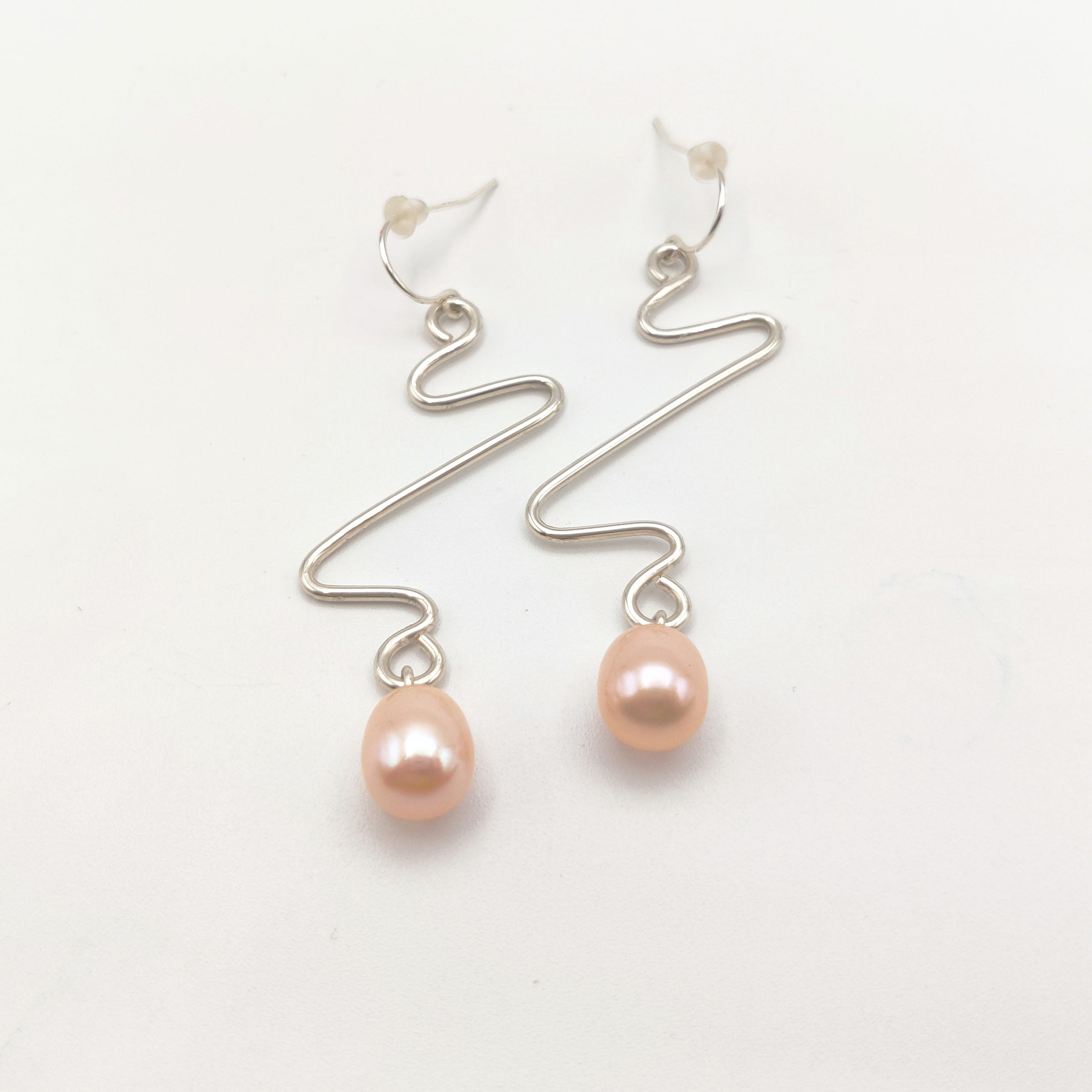 Wavy Freshwater Pearl Dangle Earrings PE-002