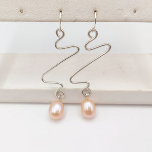 Wavy Freshwater Pearl Dangle Earrings PE-002